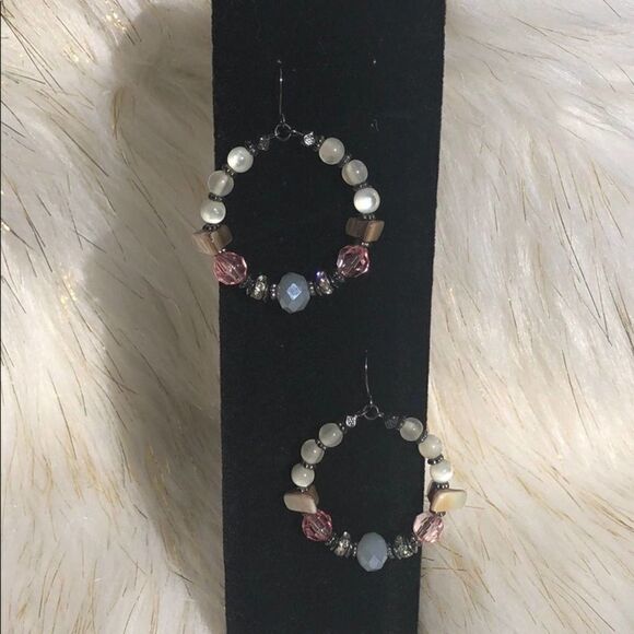 LIFESTYLE STUDIOS Beaded Hoop Fishhook - Picture 1 of 4